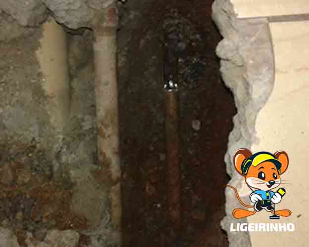 Caça vazamento válvula hydra, caixa d'água e cavalete de água na Zona Leste